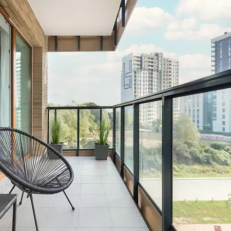 Apartment Nowa Letnica With Balcony & Parking Arena By Renters