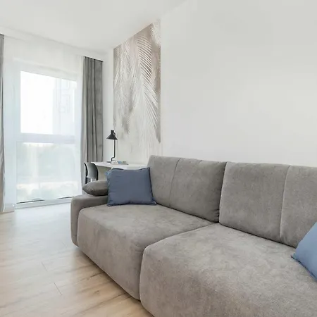 Nowa Letnica With Balcony & Parking Arena By Renters