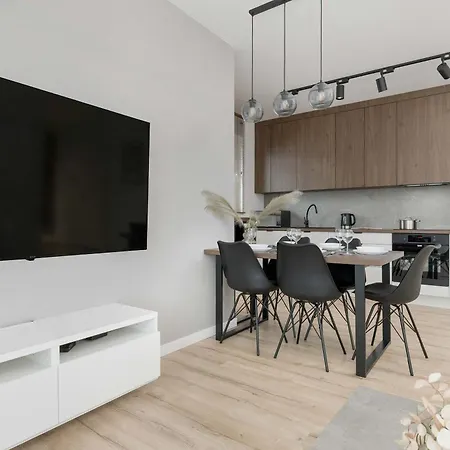 Apartment Nowa Letnica With Balcony & Parking Arena By Renters *