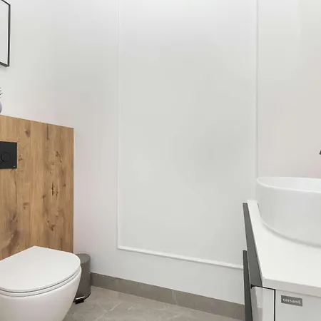 Nowa Letnica With Balcony & Parking Arena By Renters Danzica