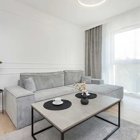 Nowa Letnica With Balcony & Parking Arena By Renters *