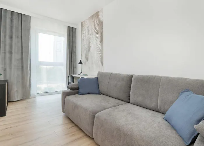 Nowa Letnica With Balcony & Parking Arena By Renters